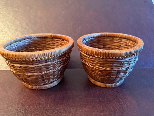 Vtg round wicker woven - wicker,